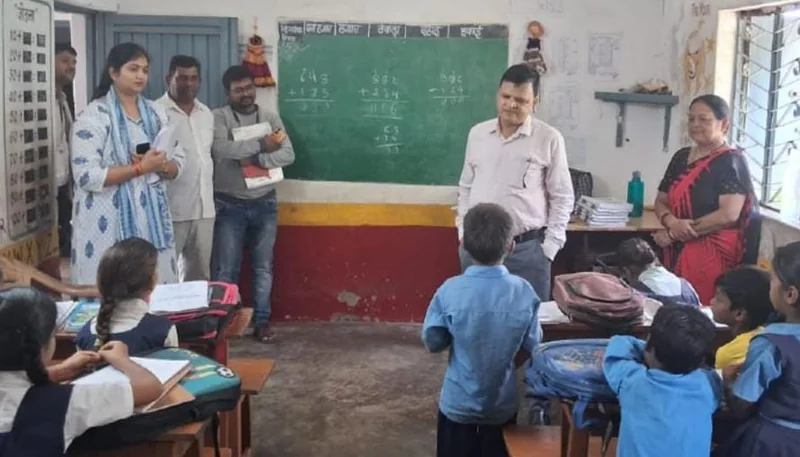 मुख्यमंत्री जन विश्वास अभियान:- पाटन में अधिकारियों ने किया क्षेत्र भ्रमण